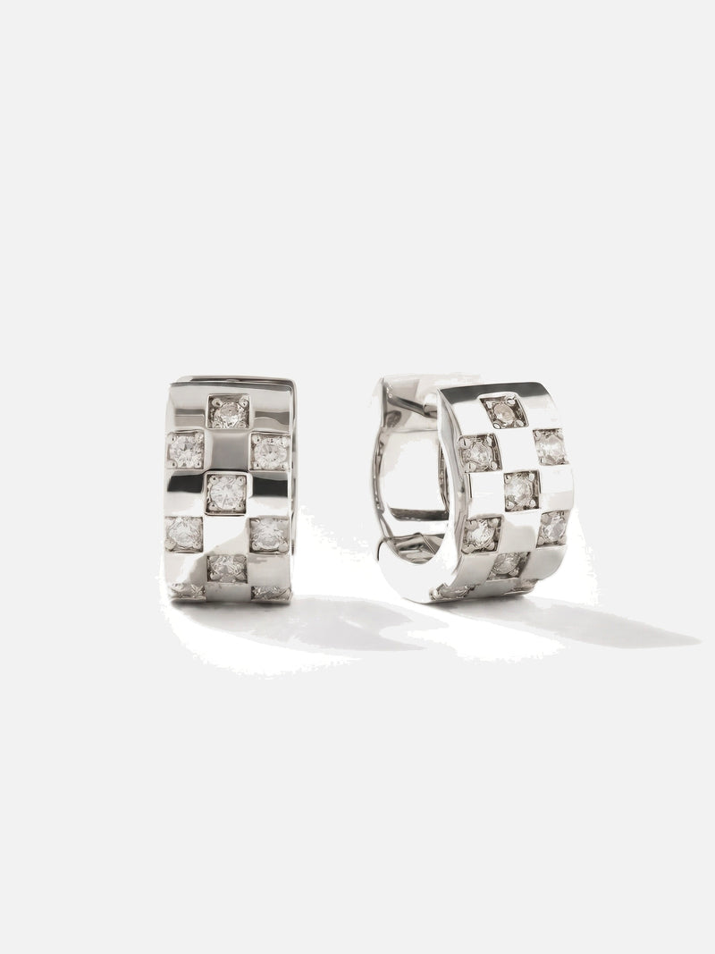 Boucles d'oreilles créoles damier Boucle Structurée, coloris argenté – Soreli Paris