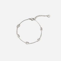 Bracelet Grâce argenté pour femme, maillons fins en acier inoxydable – design délicat Soreli Paris.