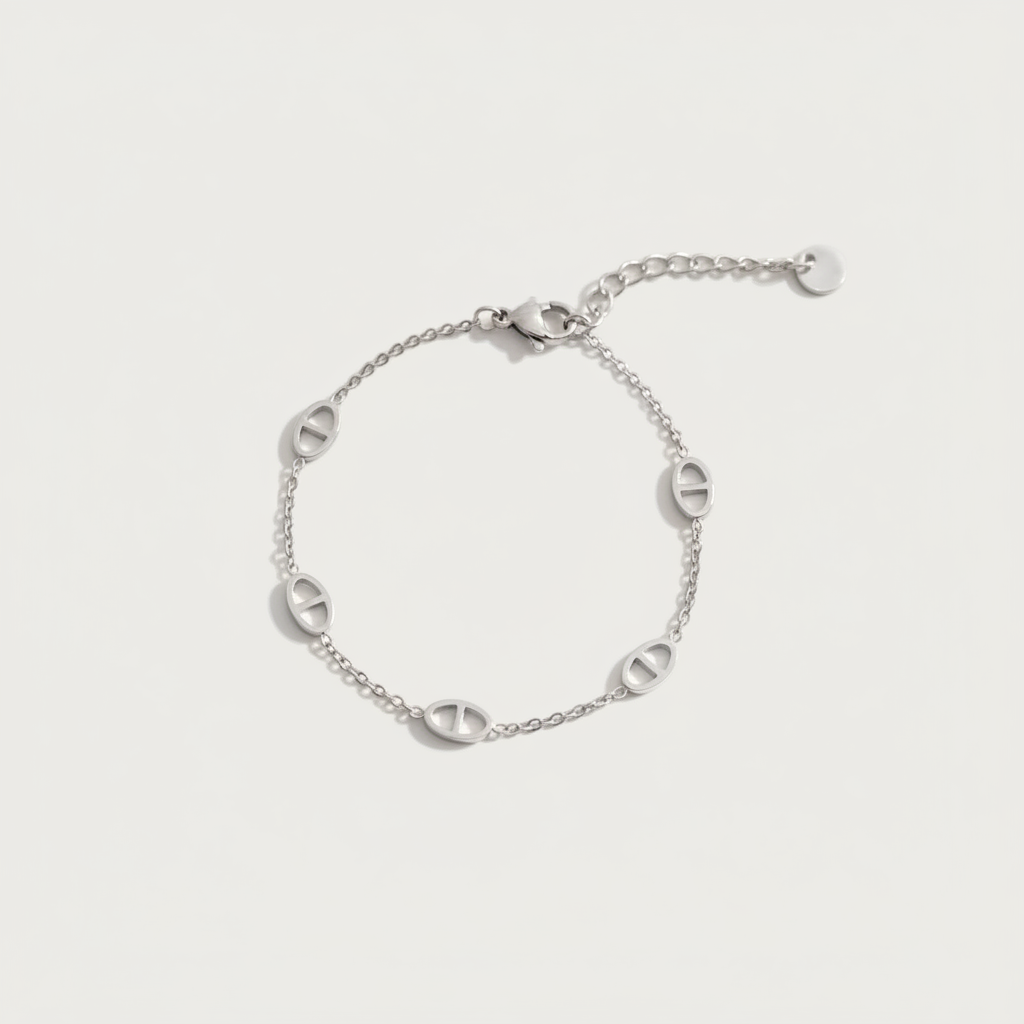 Bracelet Grâce pour femme, chaîne fine dorée en acier inoxydable 316L avec maillons signature Soreli Paris, bijou waterproof.