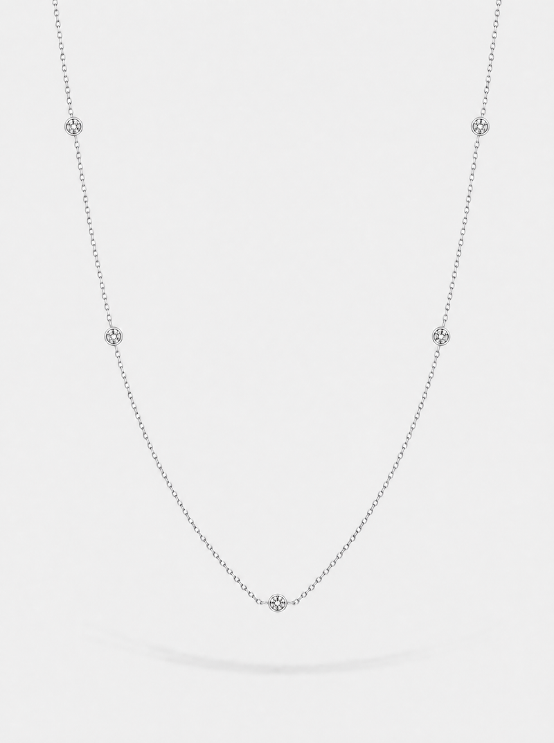 Collier Céleste – chaîne fine en argent 925 à cinq zirconiums sertis clos